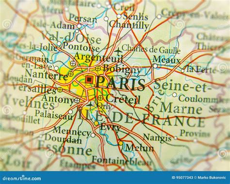 Geography of Paris .